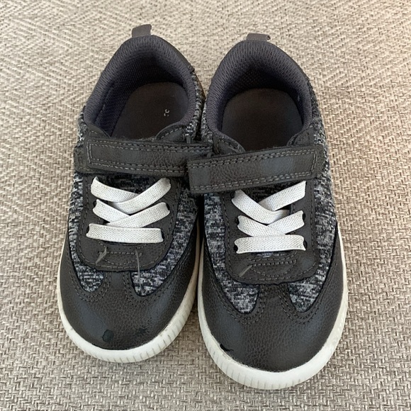 2 pair little boys shoes. Size 8 M. Carters & OshKosh. - Picture 2 of 12